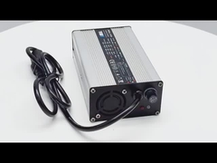 شارژر باتری لیتیوم یونی UY180 67.2V 2.5A شارژر باتری موتور سیکلت دوچرخه برقی 60v 2a