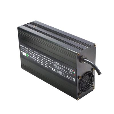 lithium d'acide de plomb de chargeur de batterie de chariot de golf de 20A 36V EV intelligent