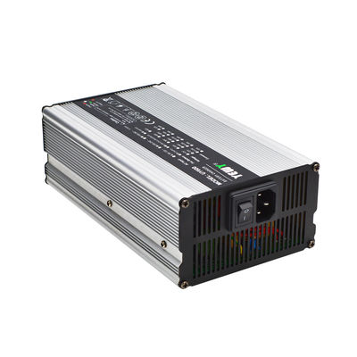 20A 24V लिथियम आयन मोटरसाइकिल बैटरी चार्जर वाटरप्रूफ IP65