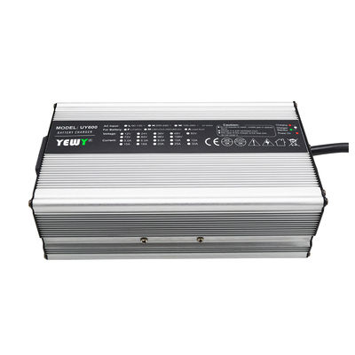 20A 24V लिथियम आयन मोटरसाइकिल बैटरी चार्जर वाटरप्रूफ IP65
