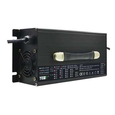 Convenient Battery Charger 12V Automatic Portability Lifepo4 Lead Acid Fast Battery Charger