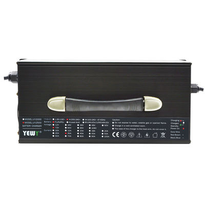 Alta potencia 2500w 24V de plomo ácido de iones de litio lifepo4 elevadora eléctrica lifepo4 batería de carga completa voltaje cargador de batería